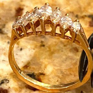 Marquise 7 diamond cluster ring (~1 CT) 14K gold Size 10.5 (pre-owned)